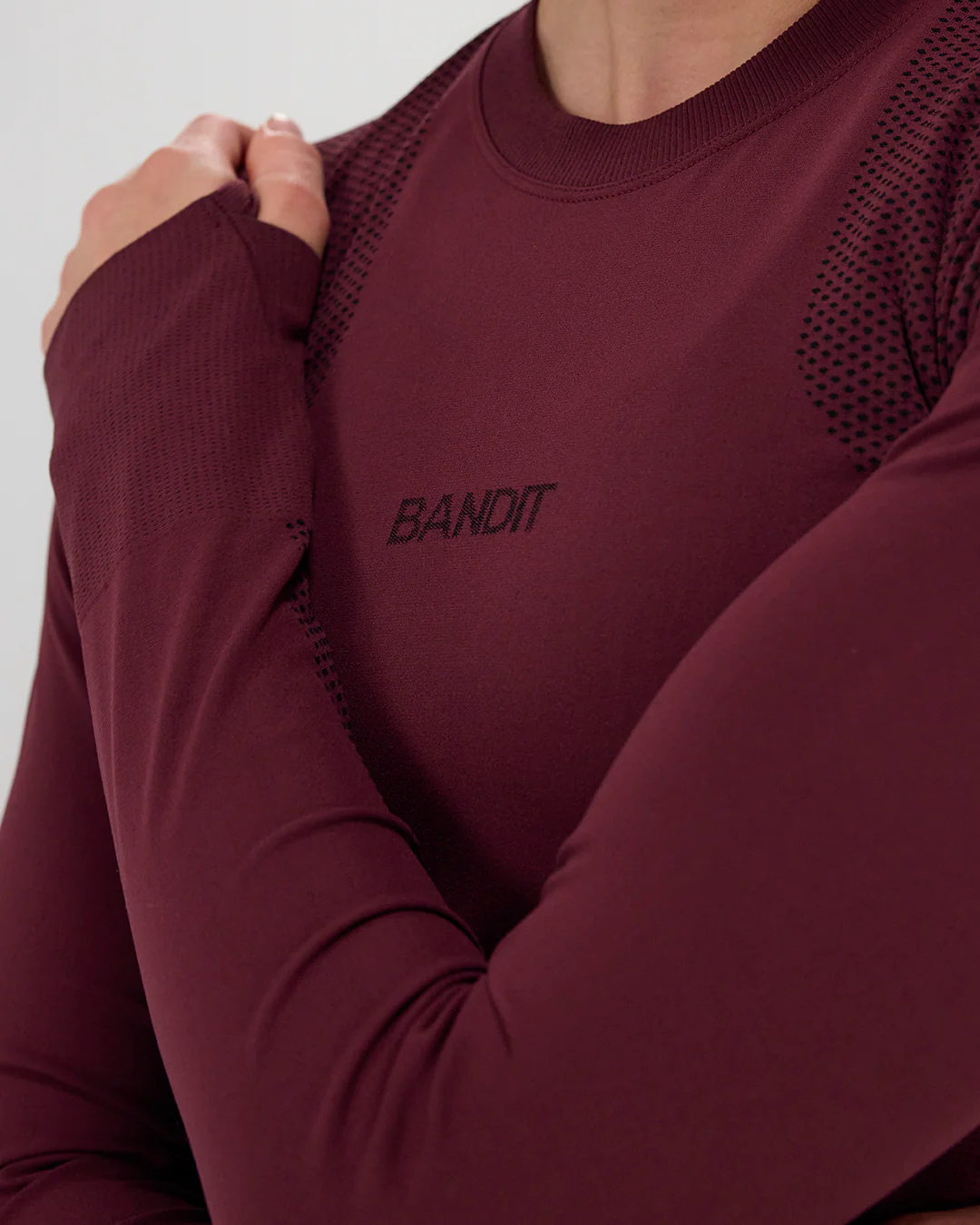 Bandit Women's Mercury™ Seamless Long Sleeve Crop Tee "Fig" - Image 3