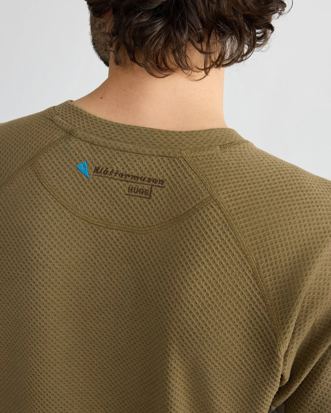 Klattermusen Huge Norna® Crewneck Sweatshirt "Silver Green/Olive" - Image 8